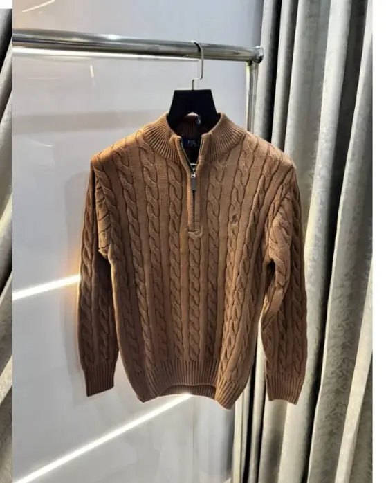 Beige ralph lauren swet shirt